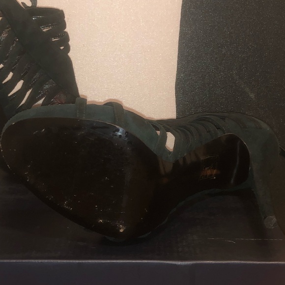 di Beatrice Suede Heels - Picture 5 of 7